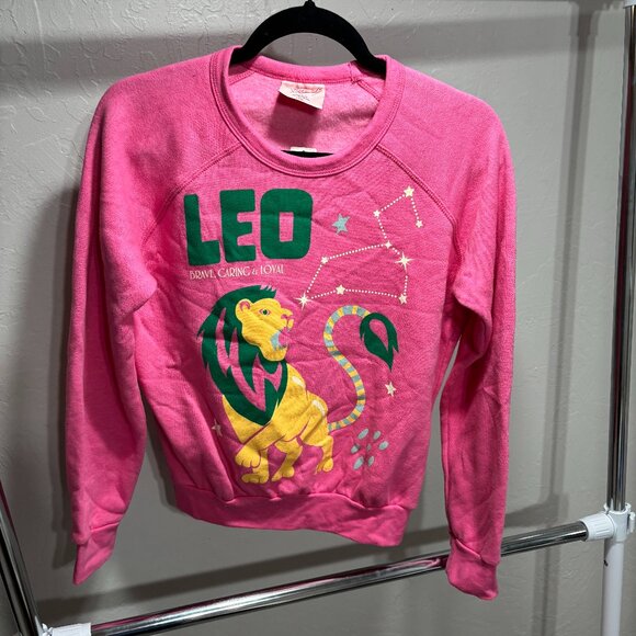NWT Midnight Rider Leo Zodiac Graphic Sweatshirt Pink Fleece – Women’s XS anthro - Picture 2 of 6